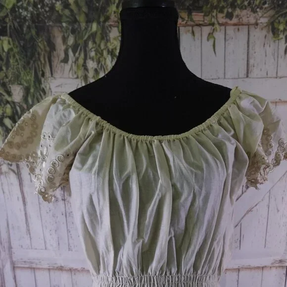Boho Style Ruffle Dress with Embroidery - Picture 2 of 3